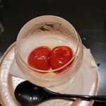 鮨 おおが - デザートは梅酒で炊いたトマト