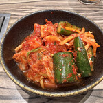 焼肉 ジャンボ - キムチ盛り合わせ