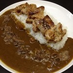 牛すじカレー 小さなカレー家 - 牛すじカレー＋味噌焼き2種盛り合わせ