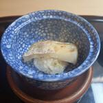 山玄茶 - スズキの飯蒸し