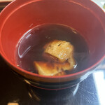 山玄茶 - 八丁味噌の上澄みを使用した蓮根豆腐の赤出し♪