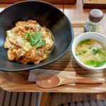 Cafe brunch TAMAGOYA - 天城軍鶏親子丼