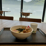 Awajijima minami pakingueria nobori fudokoto - 絶景うどん