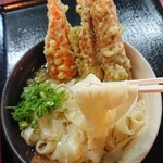 シラカワ - 麺のリフトアップ