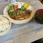 カフェ マニマニ - 照り焼きチキン定食