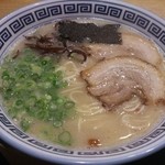 久留米ラーメン清陽軒 - ・屋台仕込みラーメン(カタ麺) 550円