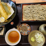 Sakura tei - 熊笹蕎麦と天ぷら
