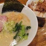 Uimen - 塩とんこつラーメン＋飯セット（\1,200）