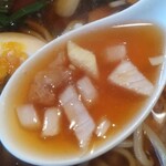 鳥人 - 左側の透明なのが油かす？