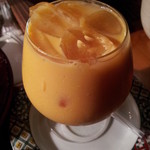 ３丁目のカレー屋さん  - 13.08.20 マンゴーラッシー(＋400円)