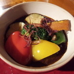 ３丁目のカレー屋さん  - 13.08.20 菜色カレー 辛口(1300円)