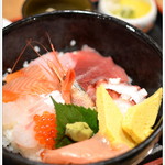 Hamayaki Kaisen Izakaya Daishou Suisan - 大庄水産丼