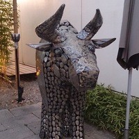 飛騨牛グリルばくろ - 牛のオブジェ。いただきます～