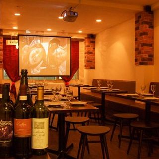 가볍게 들를 수 있는 세련된 바. 여성 모임 및 엄마 모임에도 최적◎