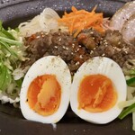 カフェ タイガー - 冷やし汁なしタイガー麺 チャーシューのせ