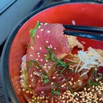 お食事処 錦屋 - カツオのリフトです