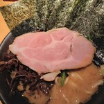 特選ラー油 肉そば 寅や - 