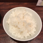 酒と味噌煮込み 味噌煮込罠 - ご飯おかわり