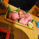 焼肉一心たん助 - 