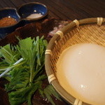 Akame - 手作りの豆乳豆腐。なめらかな味わいで女性に大人気です。