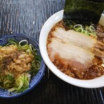 なかた屋 - 背脂中華そば中＋背脂ねぎ飯　700＋150円