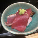 おいしい寿司と活魚料理 魚の飯 - 刺身、四種の魚