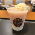 タリーズコーヒー - ピーチヨーグルトスワークル、バニラアイスクリームトッピング