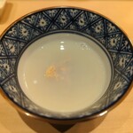 すし 良月 - はまぐりの出汁にこのこを浮かべえた料理