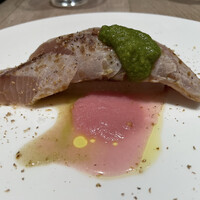 QUAND L'APPETIT VA TOUT VA ! - 鰤炙り 火はほんのりと入ってます