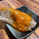 焼肉USON - 焼いたお肉は卵に絡めて一口ライスに巻いて食べる。。。