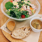 くぬぎの森交流プラザ - 