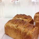 パン工房 米風香 - 米粉の食パンって。。。( ﾟv^ ) ｵｲﾁｲ