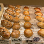 Lion BAKERY - 