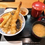 横濱屋本舗食堂 - 