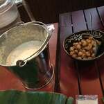 南インド料理 なんどり - ひよこ豆のスンダルと生ココナッツチャトニ。旨い！