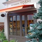 YOSHI - お店外観