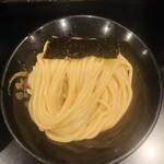 つけ麺無心 - 味噌豚骨つけ麺の麺