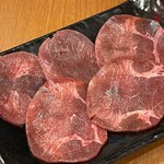 Taishuu Horumon Yakiniku Sakaba Hisshouen - 