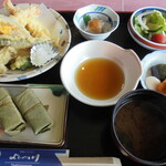 レストランよしの川 - 天ぷら定食　ご飯を柿の葉すしに変更