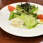 ロス・アンジェルス - ロス風シーズンサラダ（和風ドレッシング）¥960
