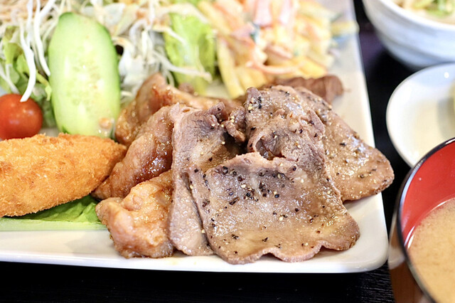 Yakiniku Horumon Shishimaru photo 2