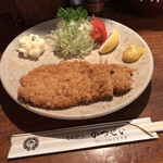 Tonkatsu Katsusei - ロースかつ定食。