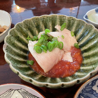 あそび割烹 さん葉か - 鶏胸肉の低温調理 トマトソース