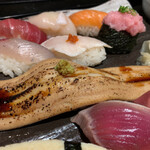 Oishii Sushi To Katsugyo Ryouri Sakananomamma - 