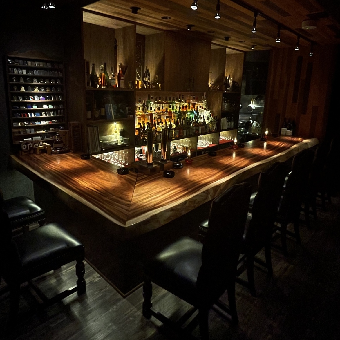 写真 : BAR MikaZuki BLANCO （バーミカヅキブランコ） - 向ケ丘遊園