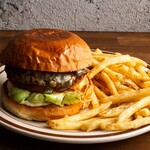 GORGONZORA CHEESE BURGER - Gorgonzola cheeseburger