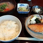 旬菜織部 - 2012.12　寒ぶり塩焼定食と豚汁