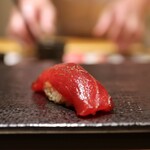 新橋 天鮨 - マグロの漬け