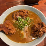 玉松 - からあげ入りラーメン1280円人気です！