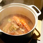 BBQテラス さんぴあ 佐久×軽井沢 - 魚介のトマトスープ鍋